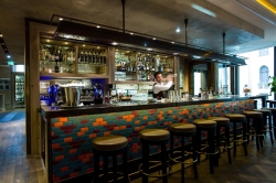 CALIFORNIA-KITCHEN-BAR-MUENCHEN